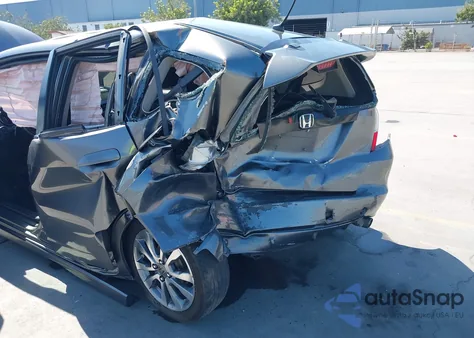 2013 Honda Fit Sport from USA, damaged, VIN JHMGE8H5XDC072017